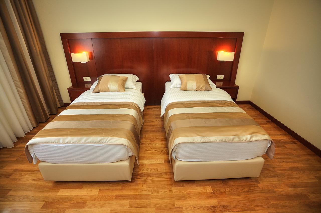 Hotel Palace Medjugorje Luaran gambar